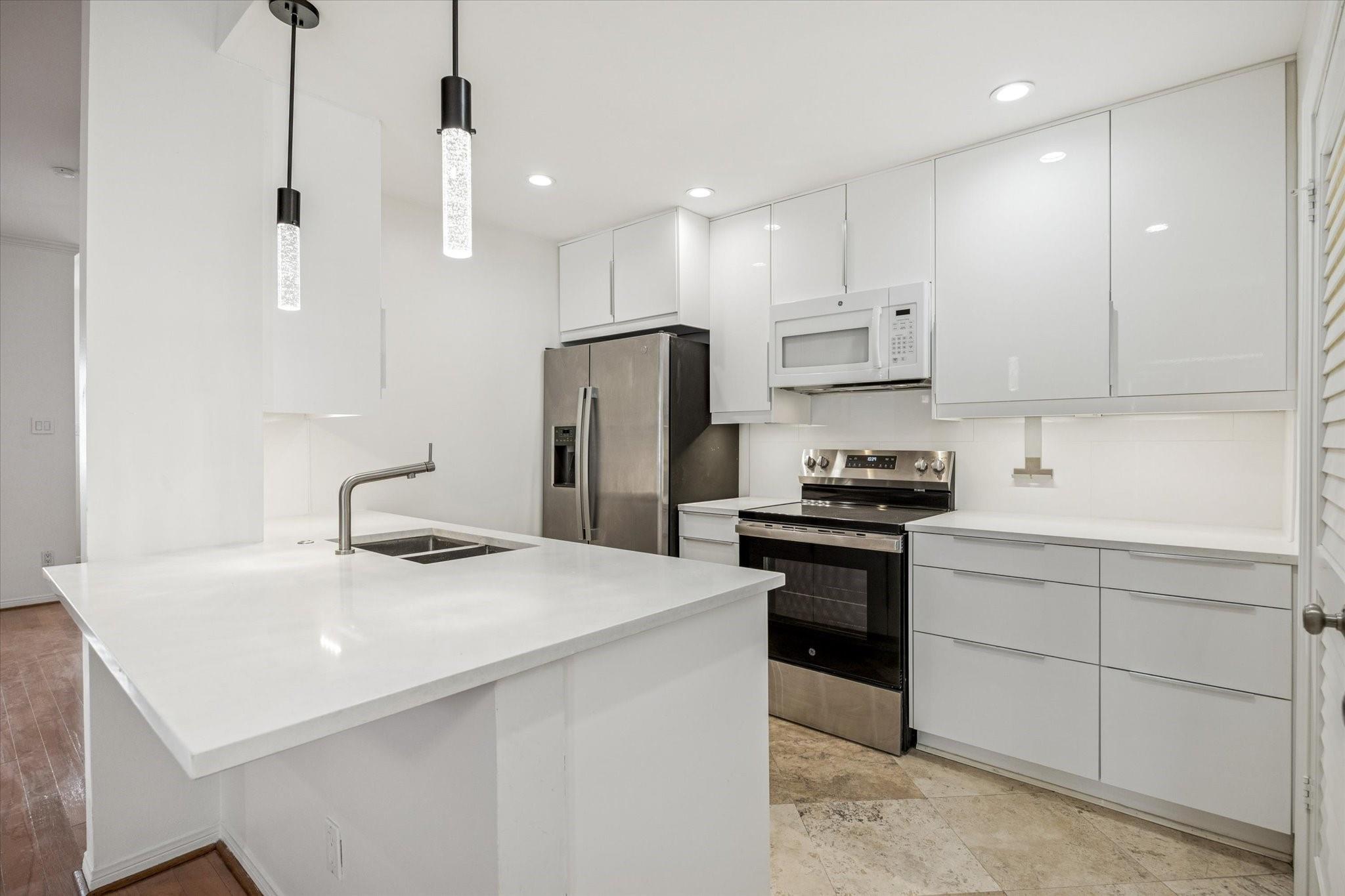 2220 Bering Drive 26