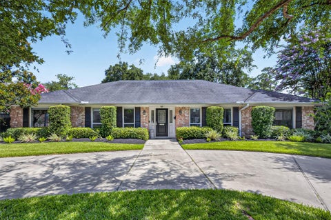 Photo of 10118 Briar Forest Drive, Houston, TX 77042 (MLS # 88257312)