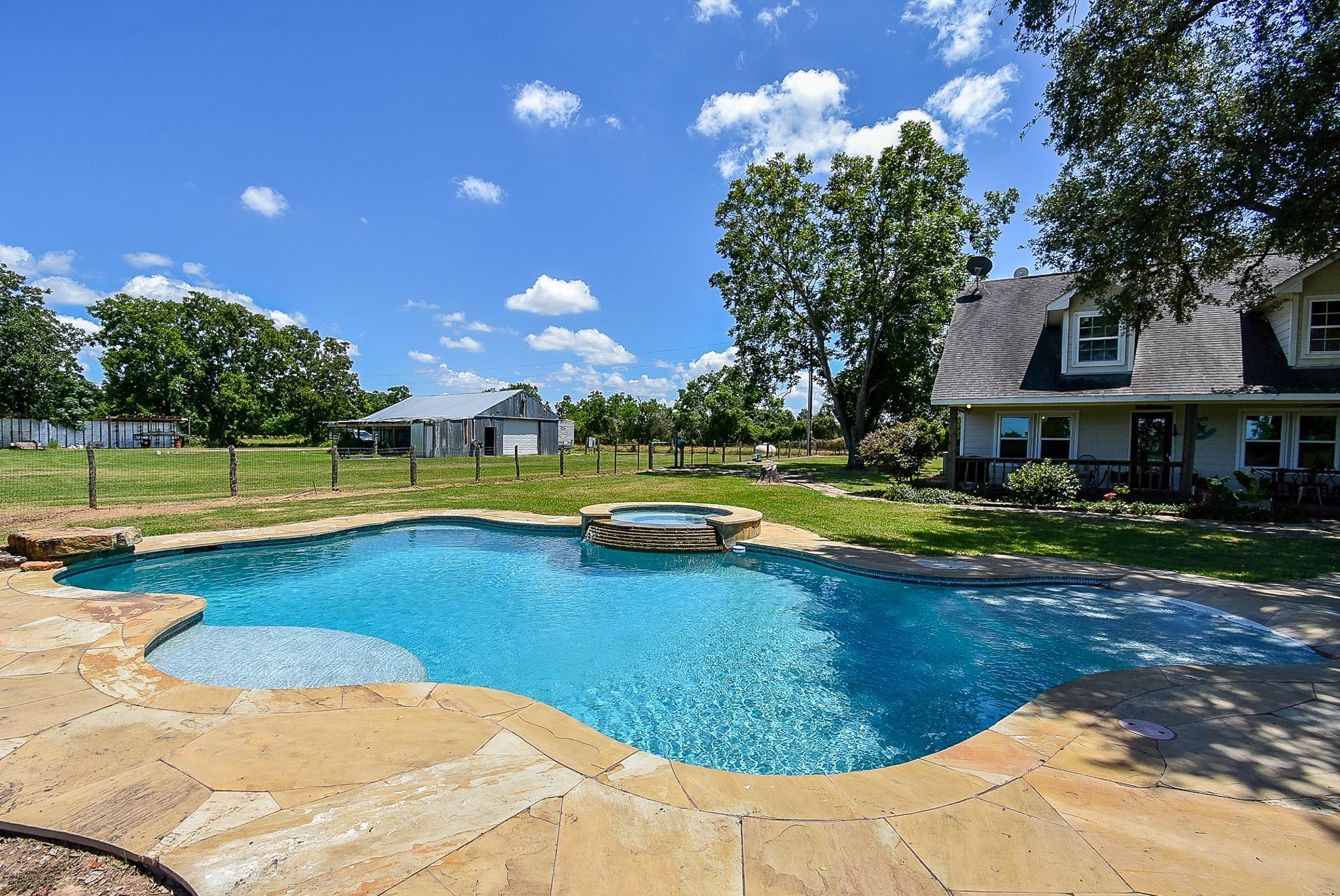 29400 Waller Gladish Road