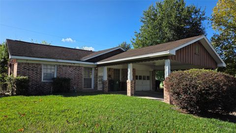 Photo of 8510 Cowart Street, Houston, TX 77029 (MLS # 32911461)