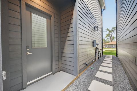 Tiny photo for 305 Marcella Street #C, Houston, TX 77091 (MLS # 22771296)