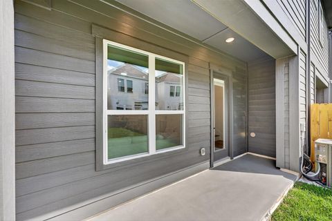 Tiny photo for 305 Marcella Street #C, Houston, TX 77091 (MLS # 22771296)