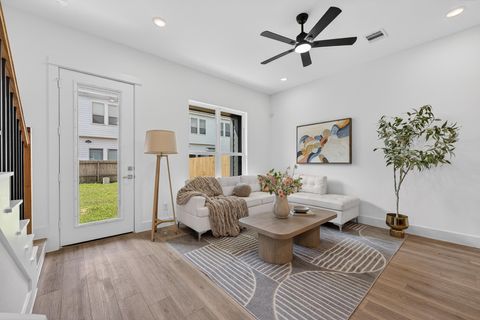 Tiny photo for 305 Marcella Street #C, Houston, TX 77091 (MLS # 22771296)