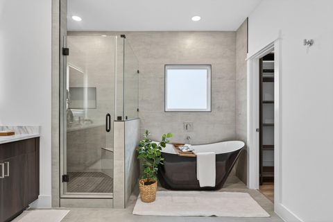 Tiny photo for 305 Marcella Street #C, Houston, TX 77091 (MLS # 22771296)