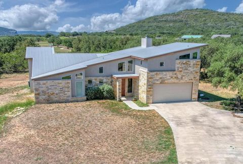 Photo of 51 Starry Night, Concan, TX 78838 (MLS # 46342749)