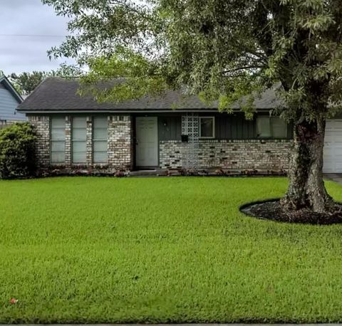 Photo of 4315 Woodmont Drive, Houston, TX 77045 (MLS # 87124418)
