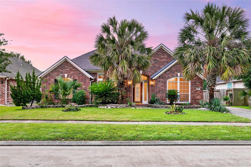 Photo of 9910 Ripple Lake Drive, Houston, TX 77065 (MLS # 72719447)