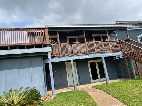 Photo of 370 Ling Street, Hitchcock, TX 77563 (MLS # 37400388)