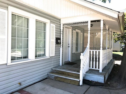 Photo of 106 Opal Court, Houston, TX 77009 (MLS # 28146128)