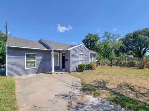 Photo of 3923 Zephyr Street, Houston, TX 77021 (MLS # 26844806)