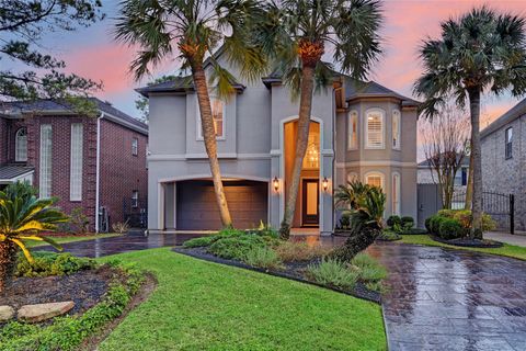 4909 Spruce Street Bellaire TX 77401