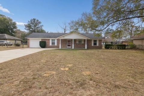 Photo of 407 Holly Lane, Conroe, TX 77304 (MLS # 22008395)