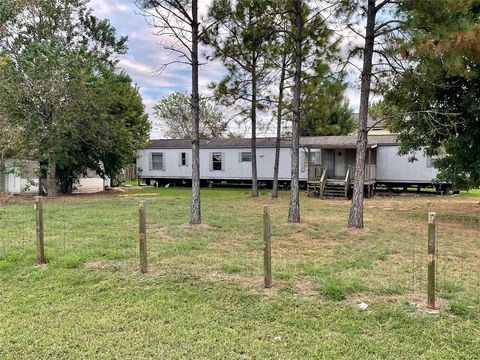 Photo of 4730 Bayou Lane, Rosharon, TX 77583 (MLS # 32968148)