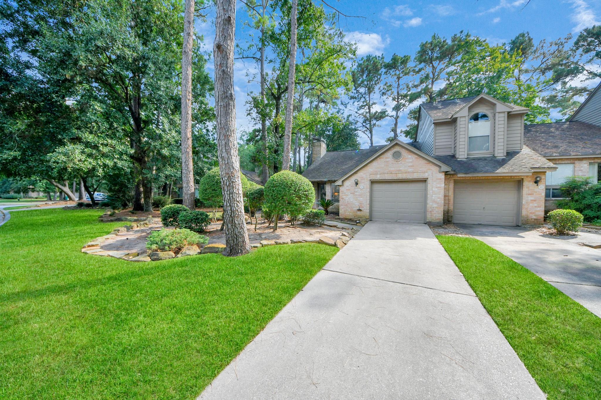 15 Lakeridge Drive