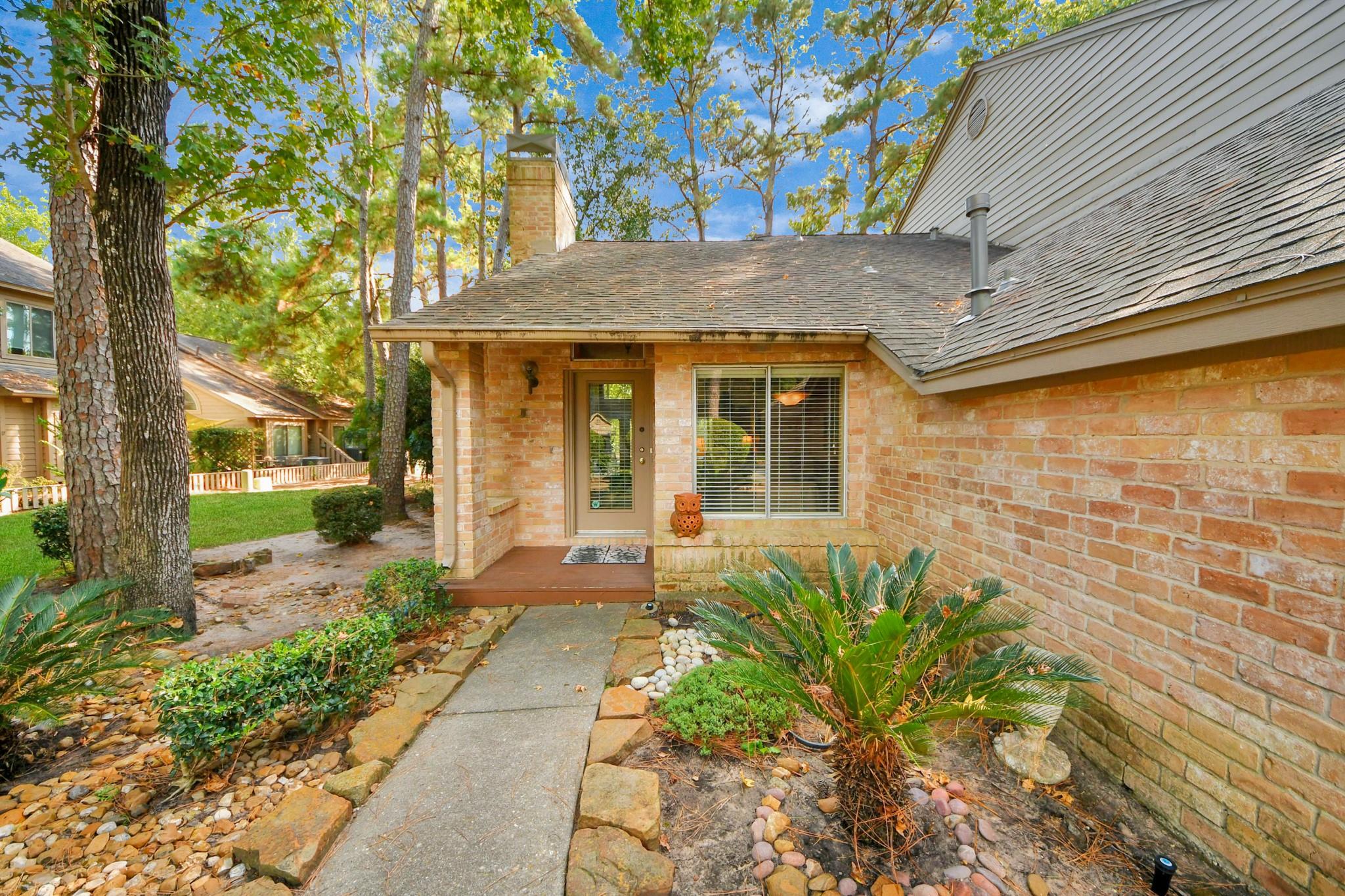 15 Lakeridge Drive