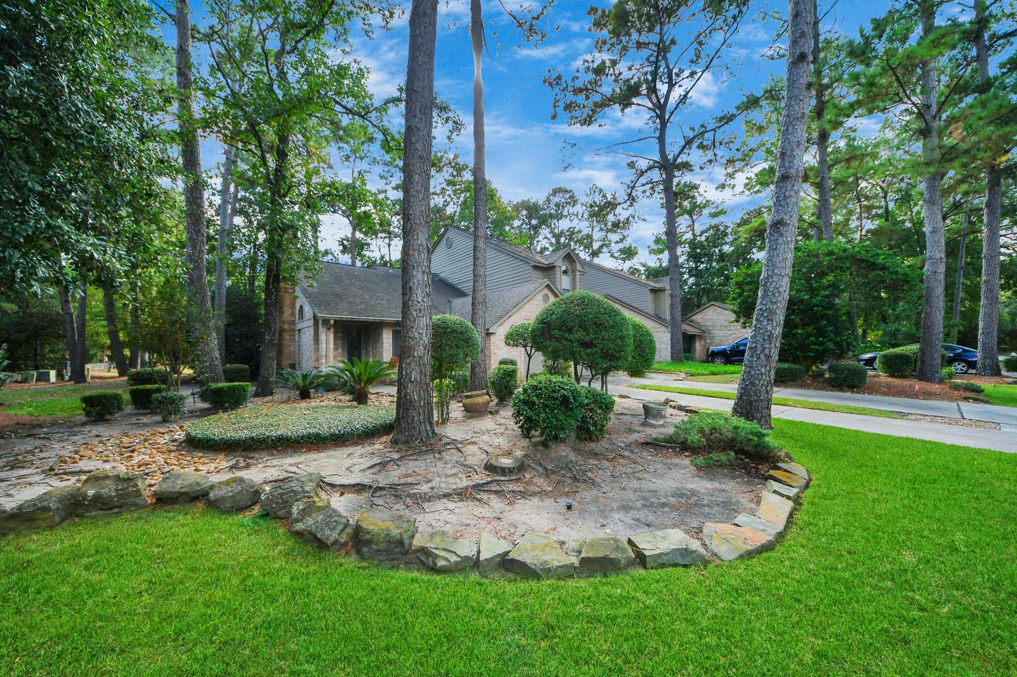 15 Lakeridge Drive