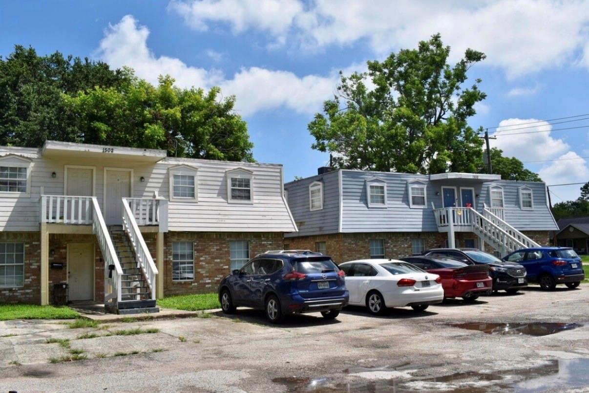 1500 Oleander Drive