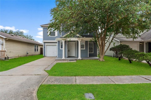 Photo of 9915 Victoria Grove Lane, Houston, TX 77075 (MLS # 9937619)