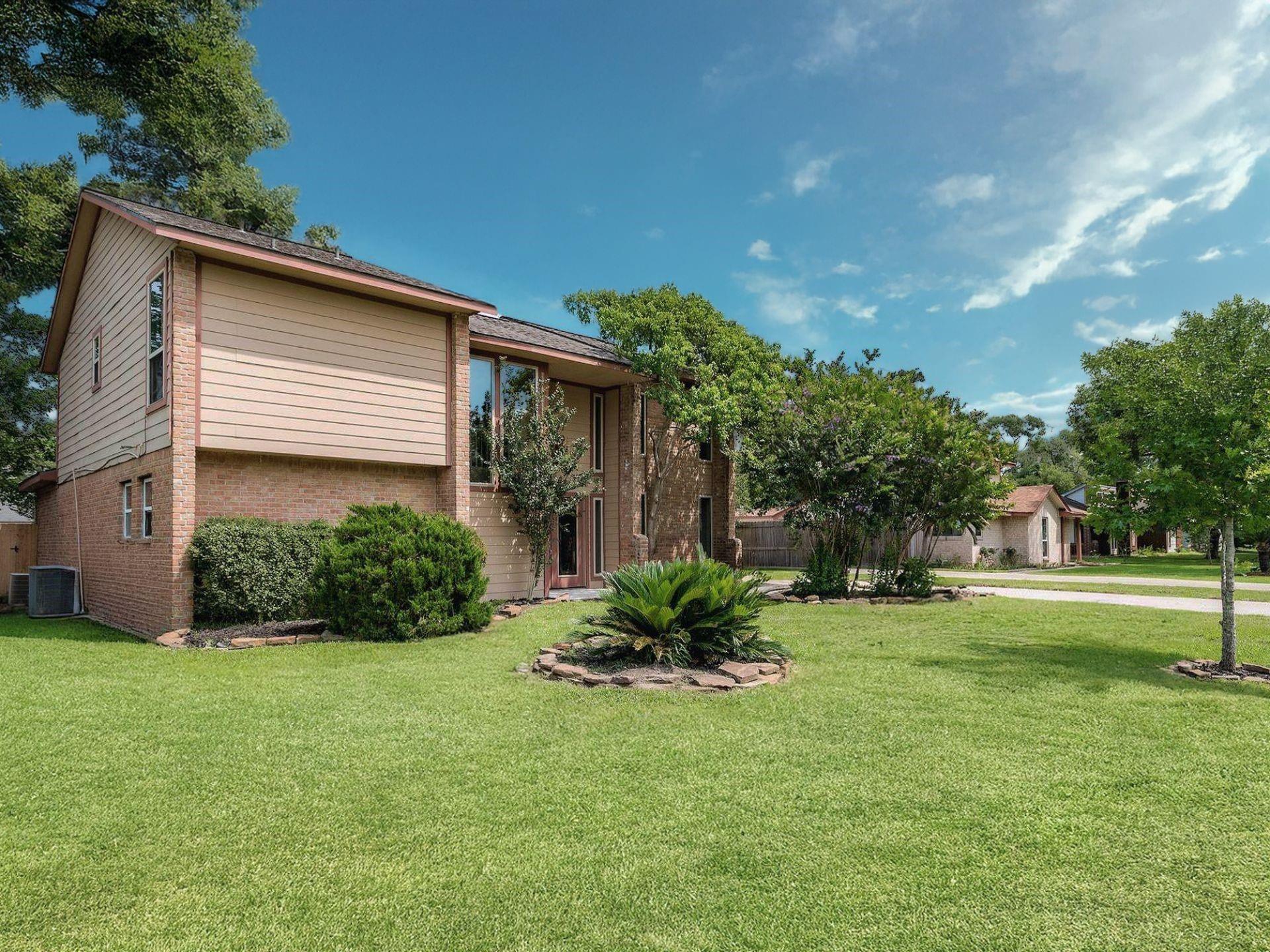 706 S Diamondhead Boulevard