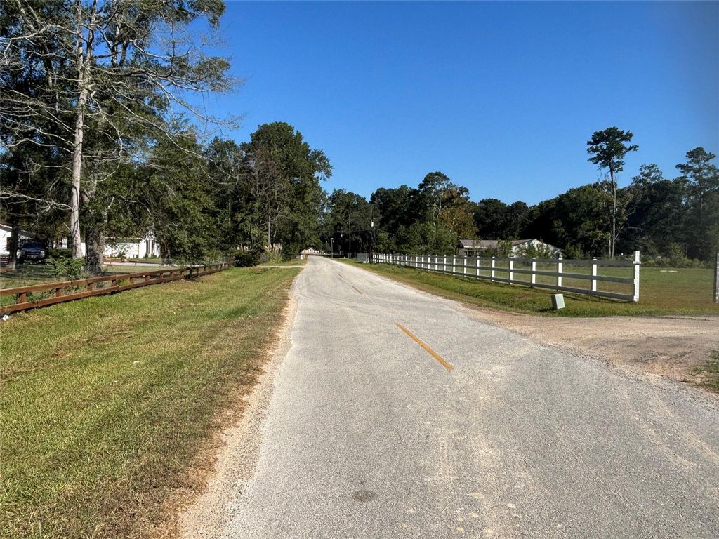 Photo of 62 Short Leaf Drive, Huffman, TX 77336 (MLS # 21747201)