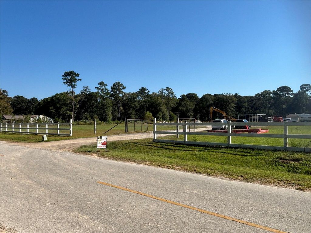 Photo of 62 Short Leaf Drive, Huffman, TX 77336 (MLS # 21747201)