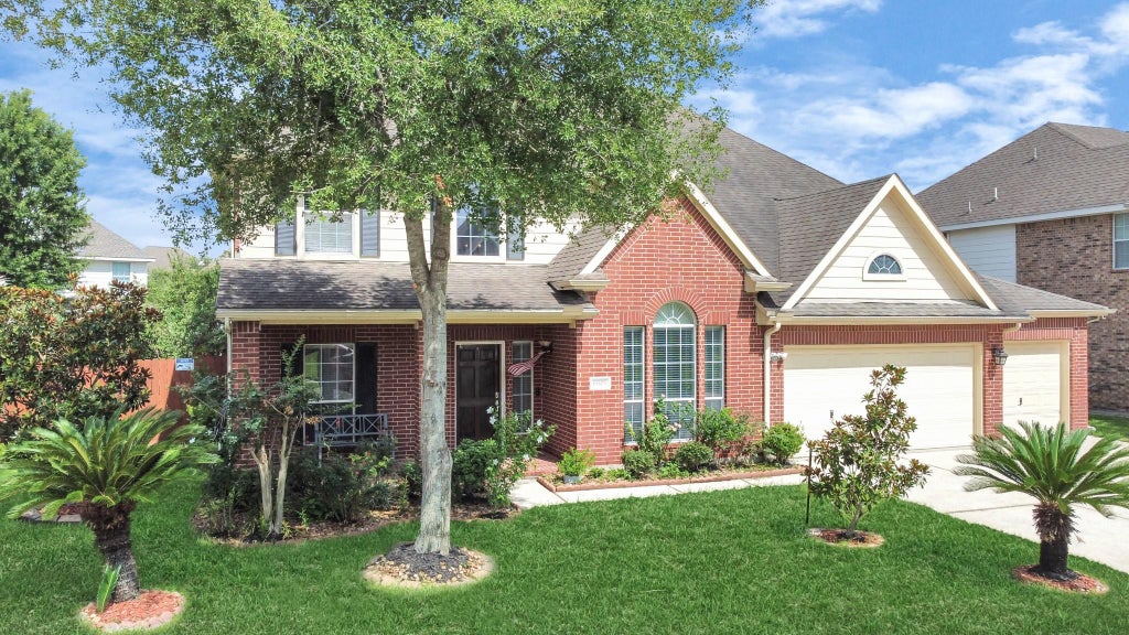 Photo of 6803 Chapelfield Lane, Houston, TX 77049 (MLS # 75497334)