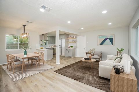 Photo of 1941 Heights Drive, Katy, TX 77493 (MLS # 79450833)