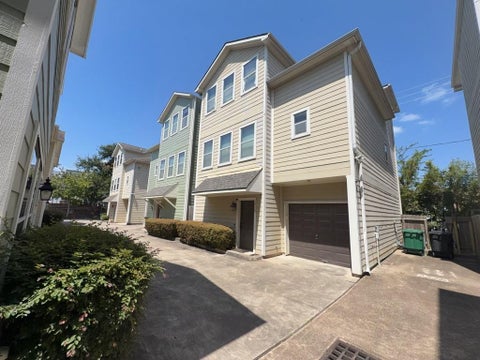Homes For Rent - 1828 Fletcher Street<br/> Houston, TX 77009