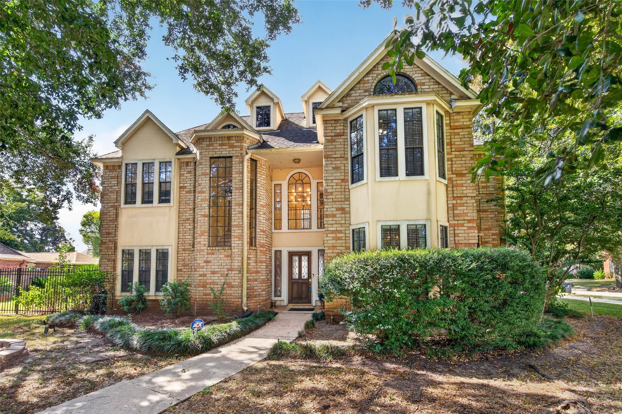 4102 Woodlake Lane