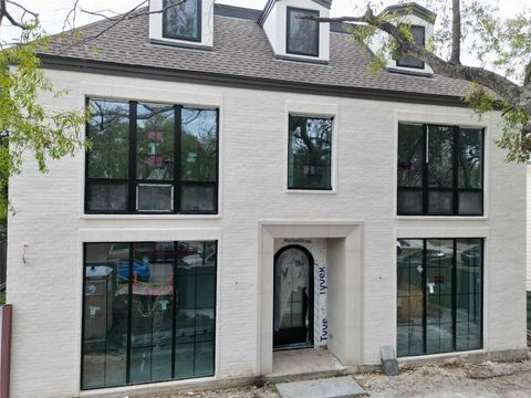 2217 Pelham Drive Houston TX 77019