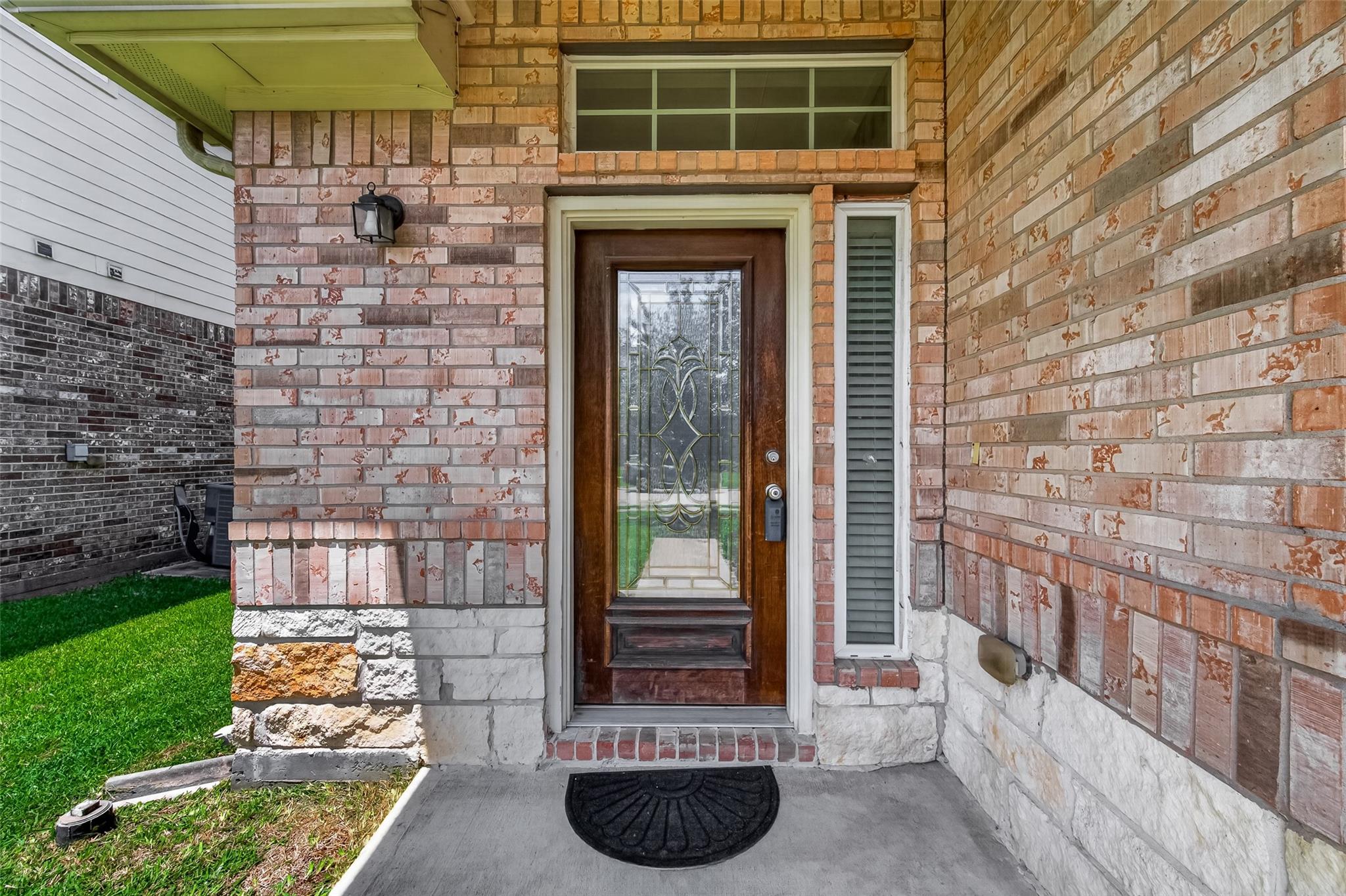 1251 S Maple Drive