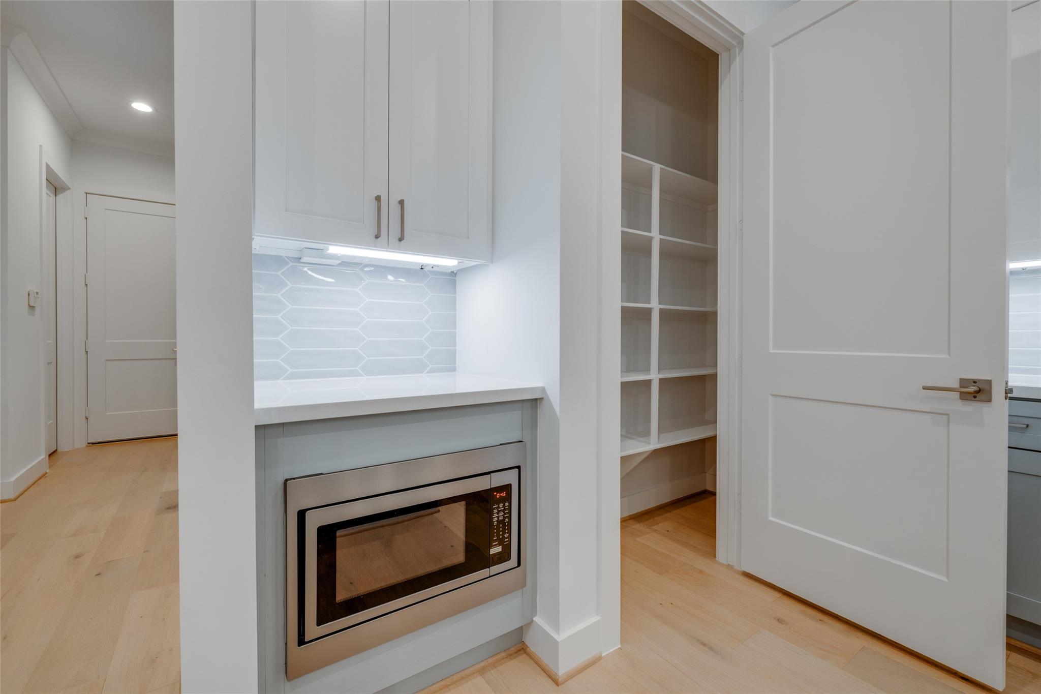 2715 Beauchamp Street