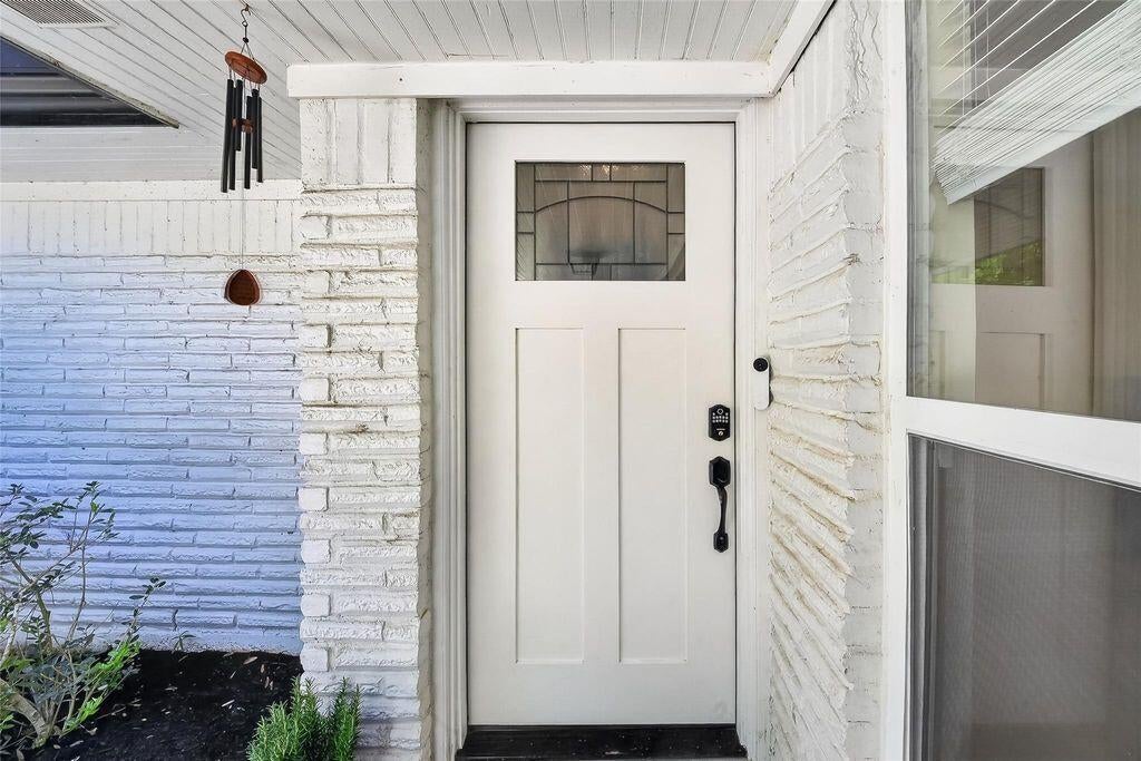 Photo of 1626 Seagate Lane, Houston, TX 77062 (MLS # 58863627)