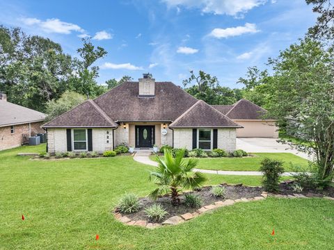 Photo of 828 Stone Mountain Drive, Conroe, TX 77302 (MLS # 67350717)