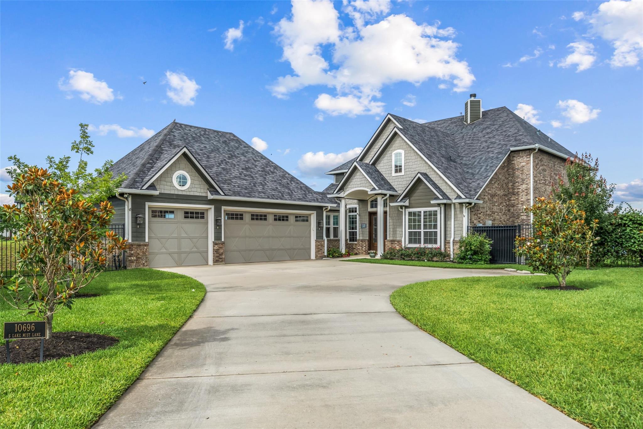 10696 S Lake Mist Lane