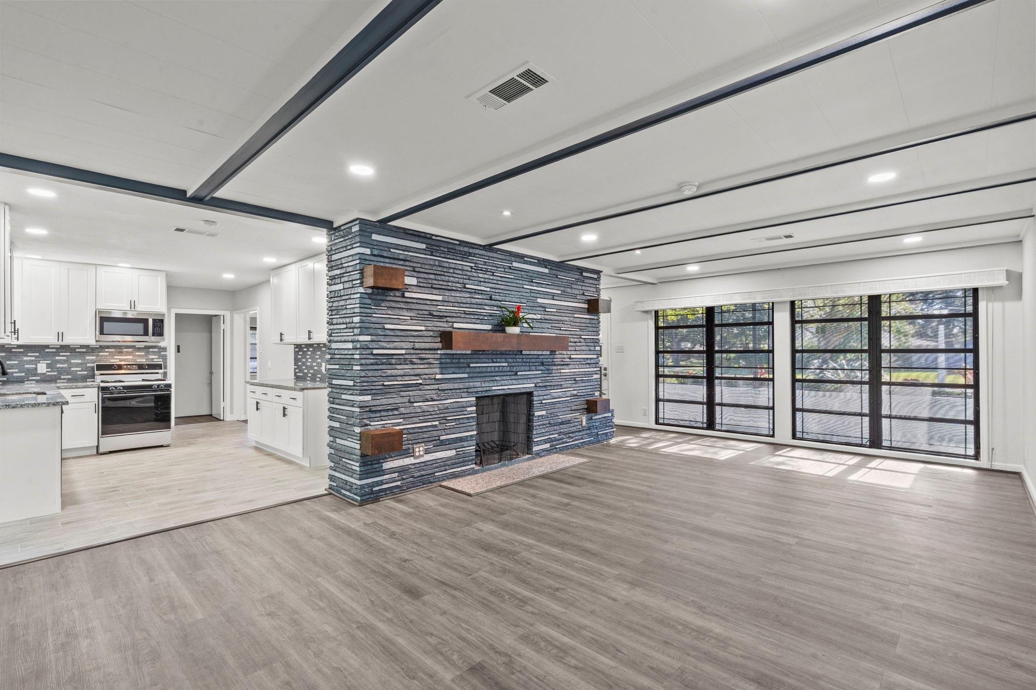 1407 Lamar Drive