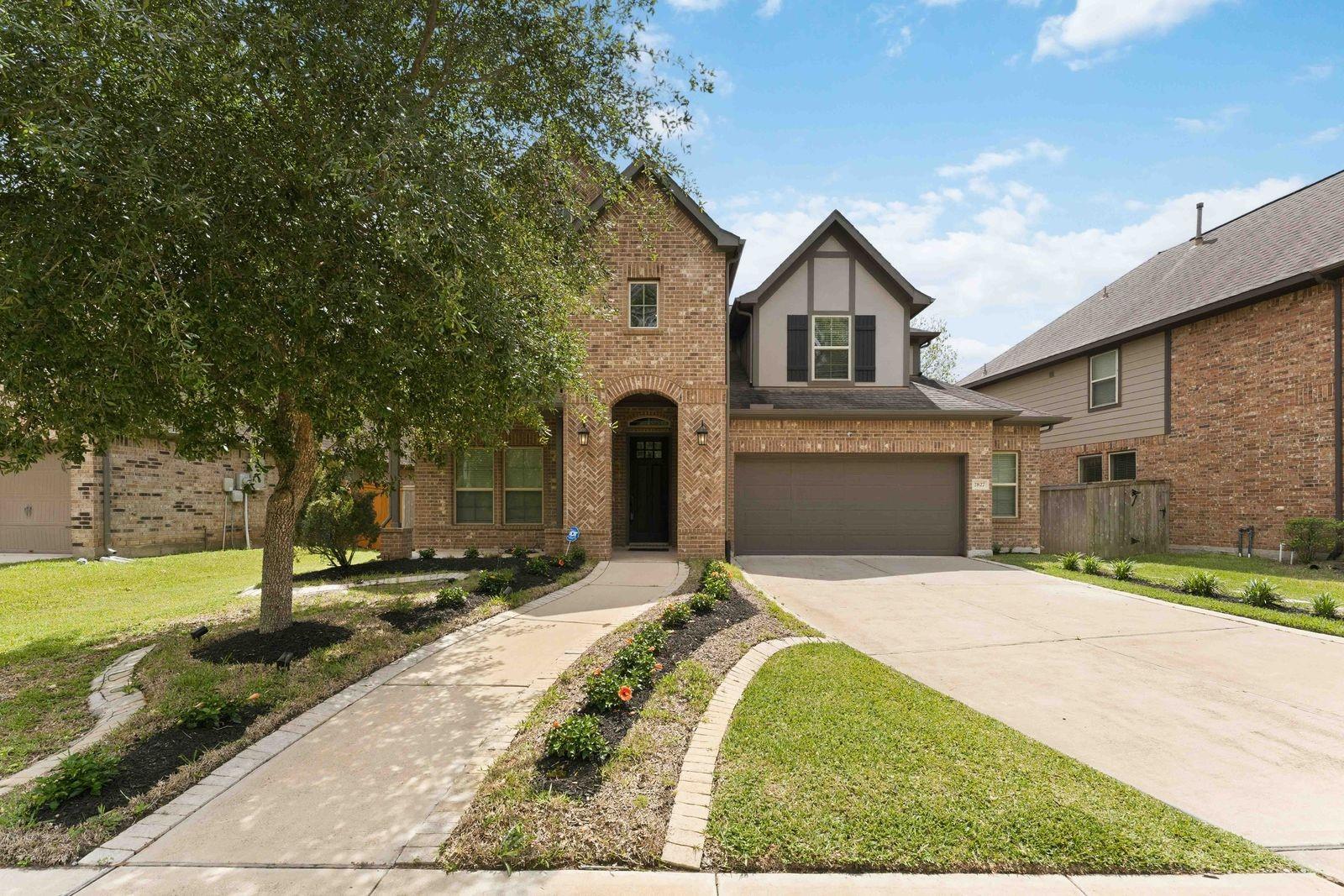 2827 Monarch Crossing