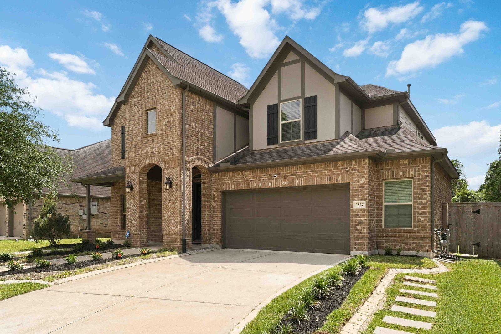 2827 Monarch Crossing