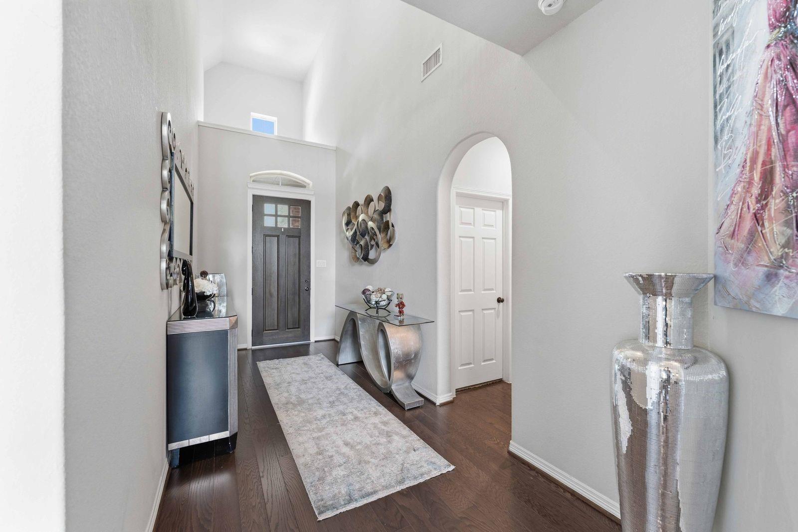 2827 Monarch Crossing