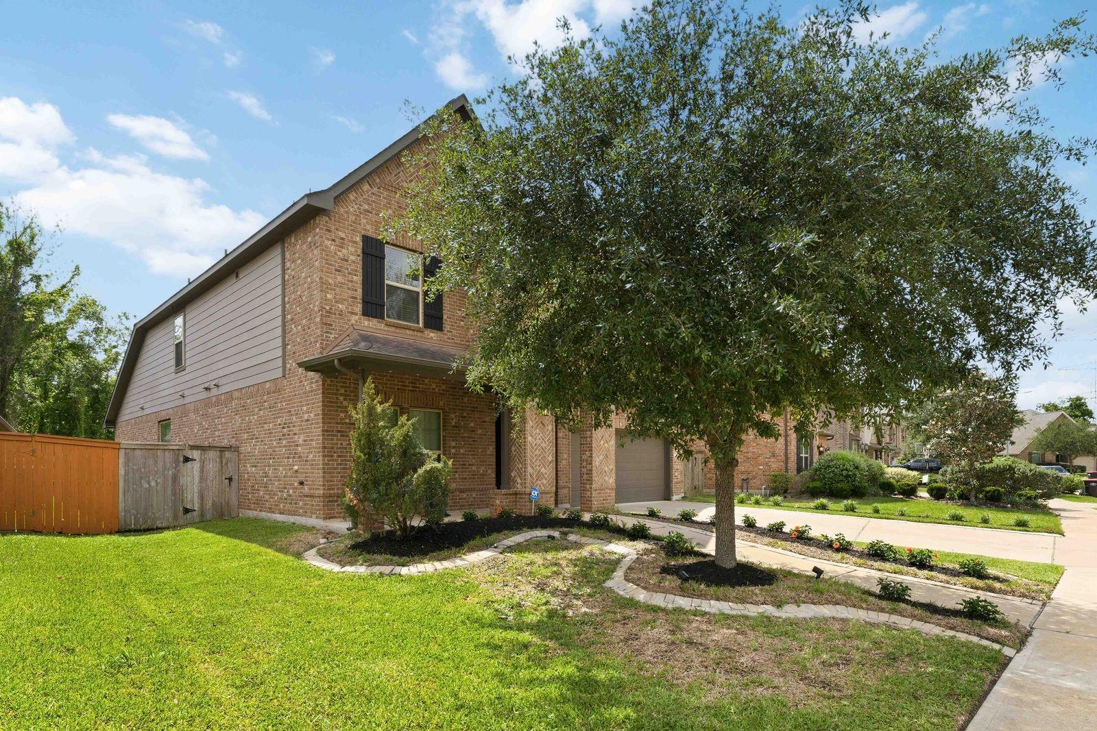 2827 Monarch Crossing