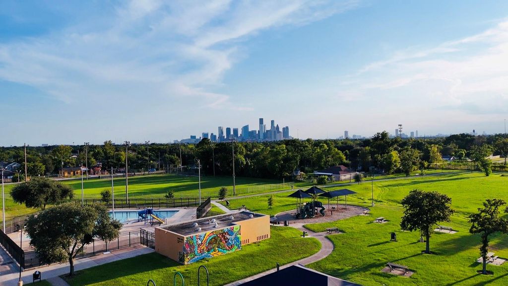 Photo of 3412 Russell Street, Houston, TX 77026 (MLS # 92546437)