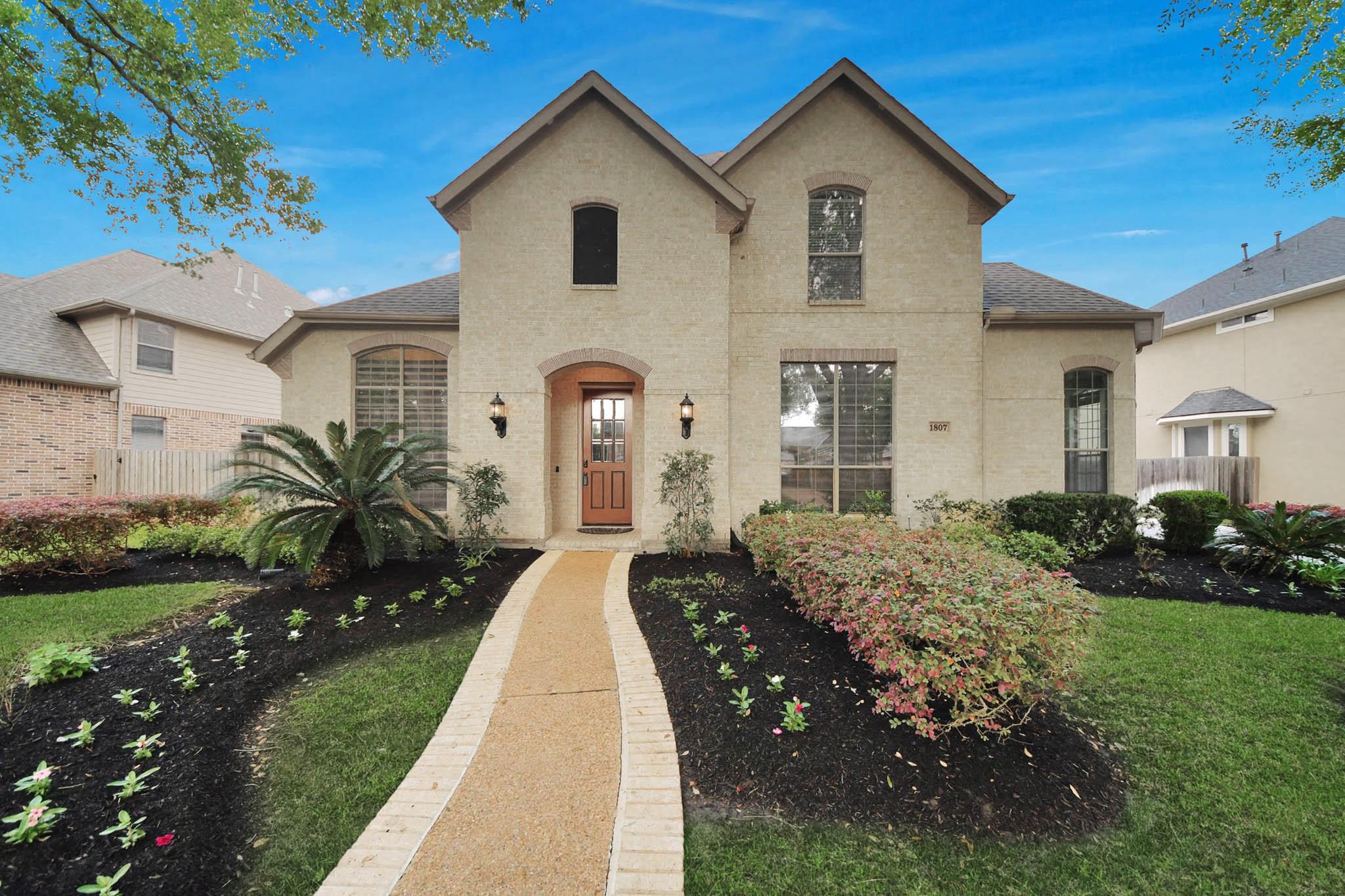 1807 Ravenel Lane