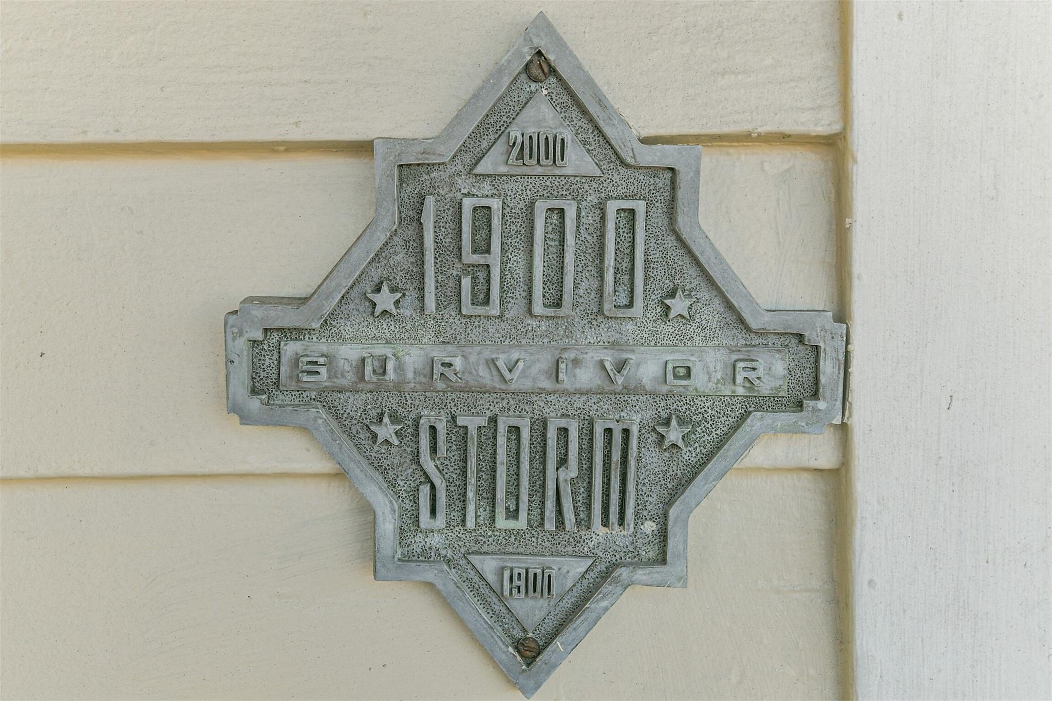 1927 Broadway Street