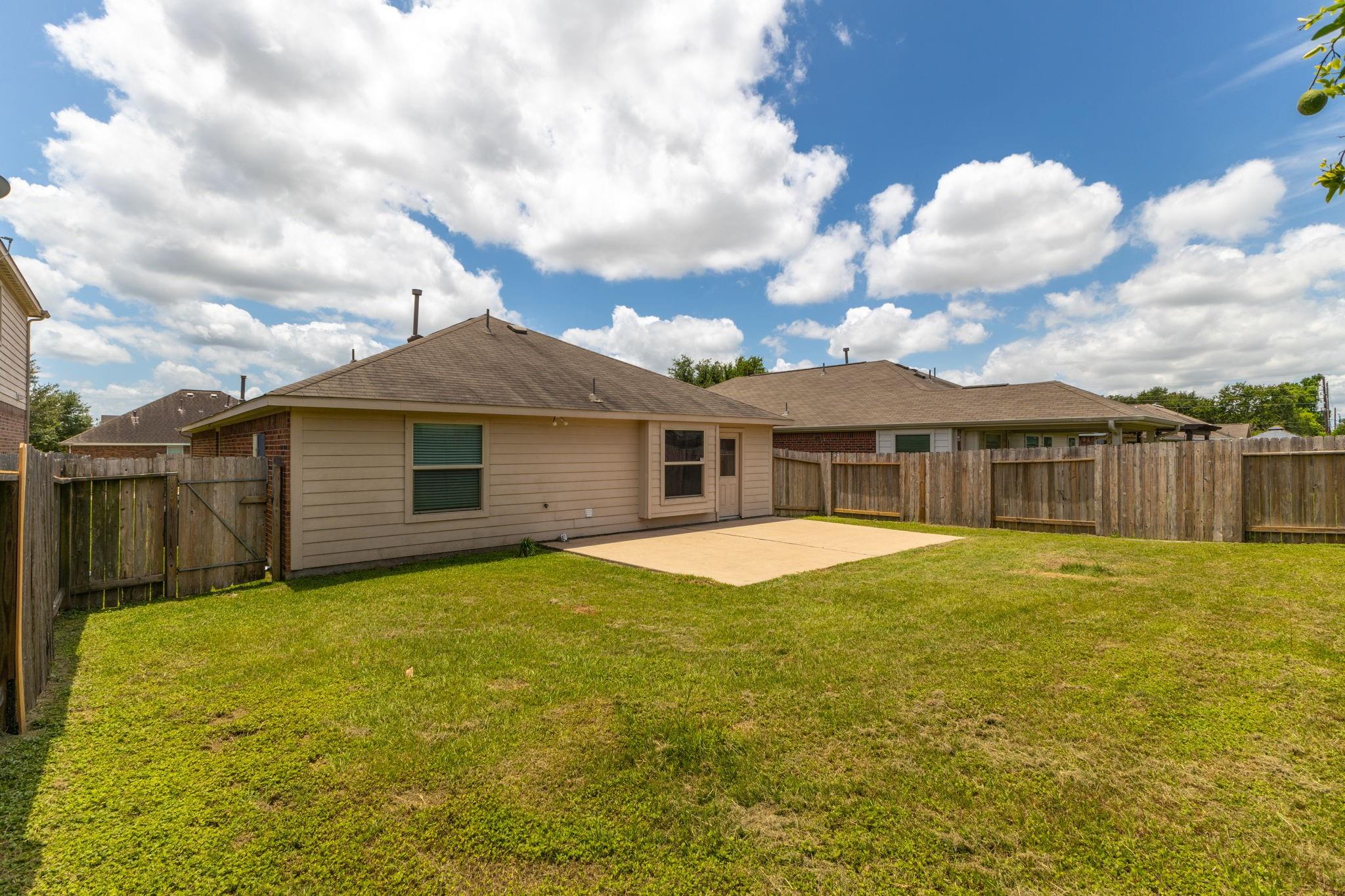 22414 Guston Hall Lane