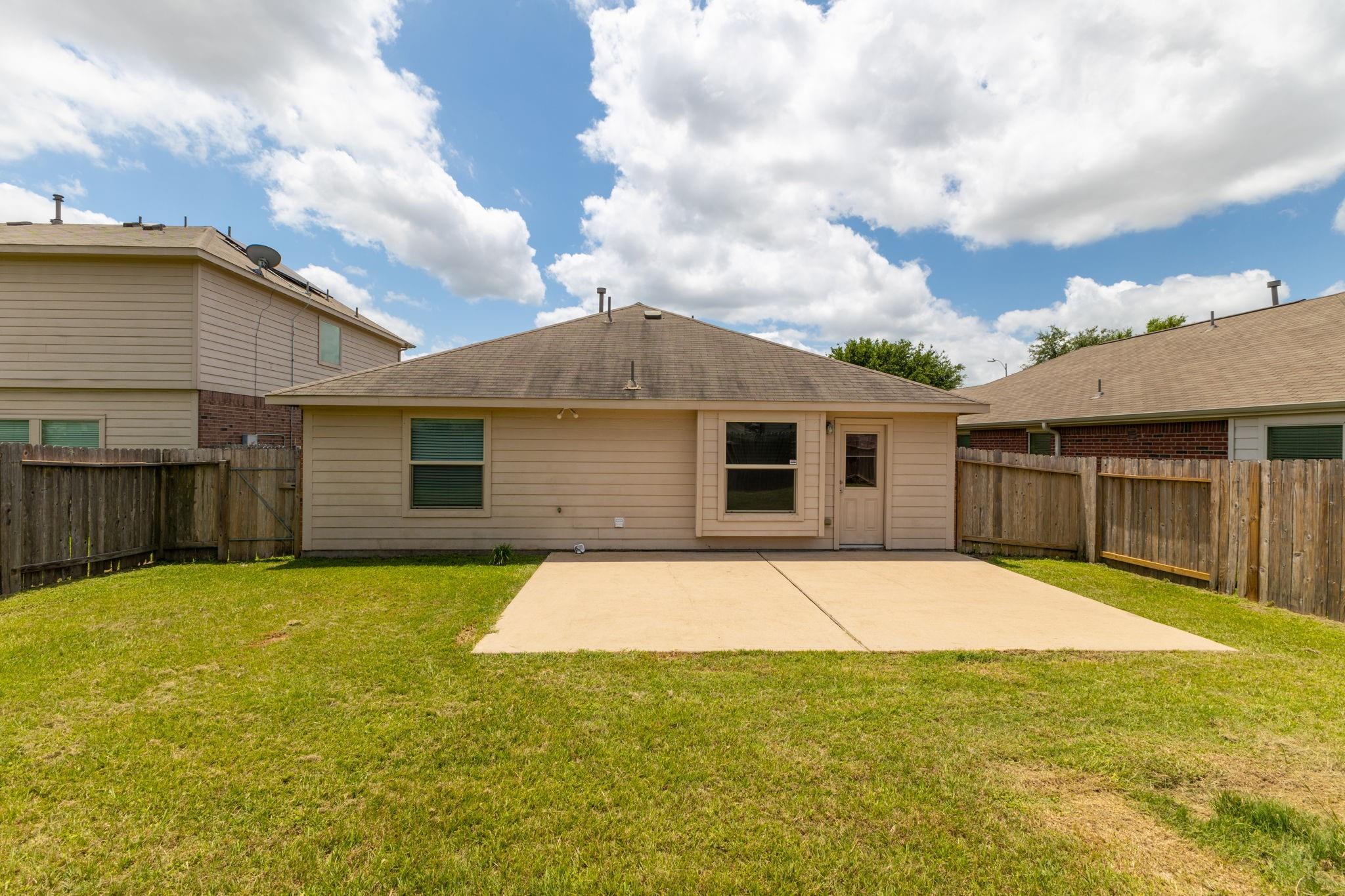 22414 Guston Hall Lane