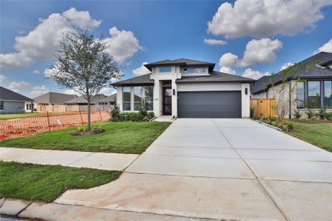 Photo of 18619 Shamrock Isle Court, Hockley, TX 77447 (MLS # 69915506)