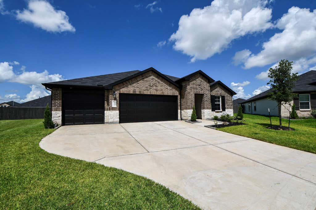 Photo of 3008 Bur Landing Lane, Rosenberg, TX 77469 (MLS # 95580005)