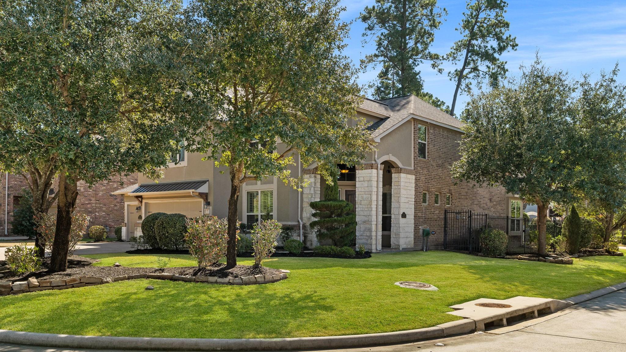 10 Waterfall Way