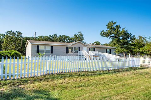 Photo of 202 Oleander Drive, Somerville, TX 77879 (MLS # 95709154) Photo of 202 Oleander Drive, Somerville, TX 77879 (MLS # 95709154)