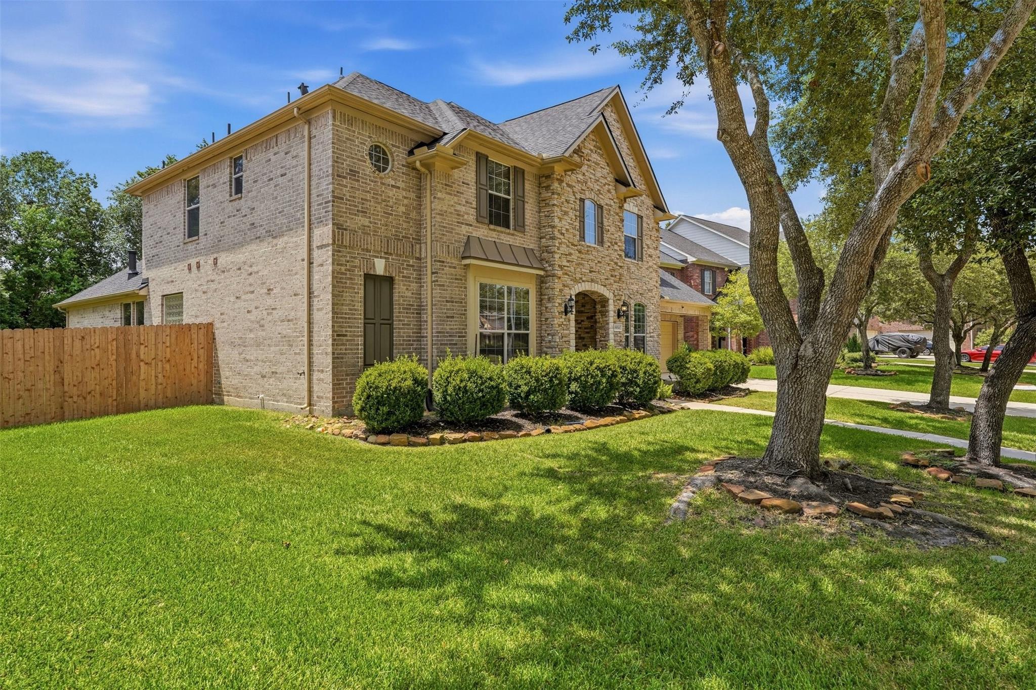 18034 Crescent Royale Way